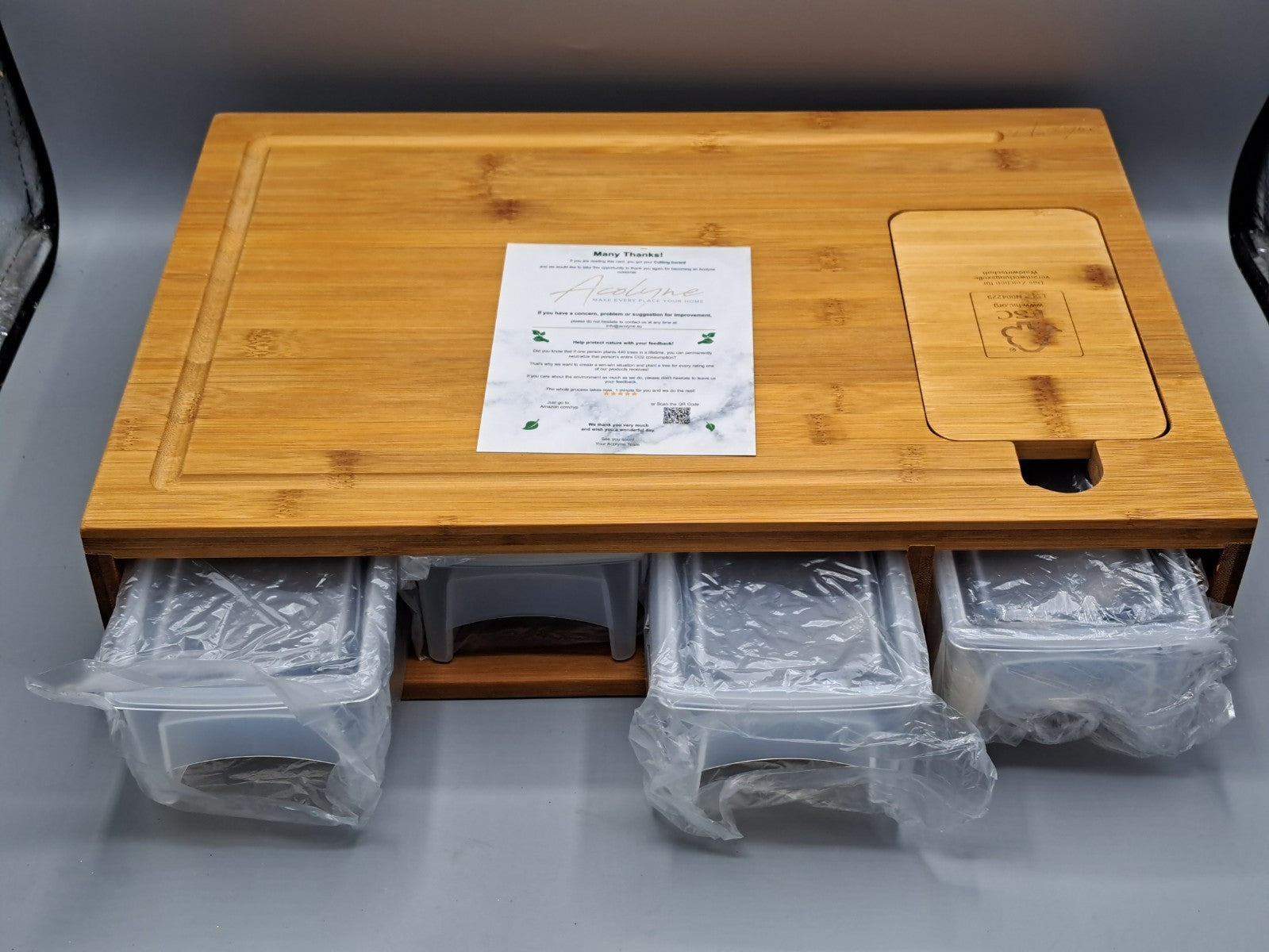 𝐀𝐜𝐨𝐥𝐲𝐧𝐞® XXL Schneidebrett mit Auffangschale aus hoch KARBONISIERTEN BAMB